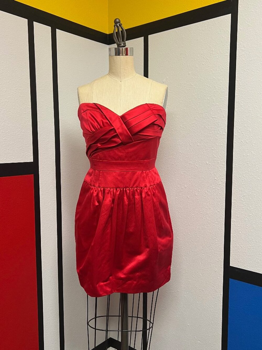 EUC BCBG Max Azria Red Origami Pleated Strapless Party Dress with Pockets Size 4
